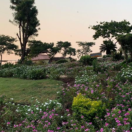 Samuka Island Retreat Villa Jinja Ngoại thất bức ảnh