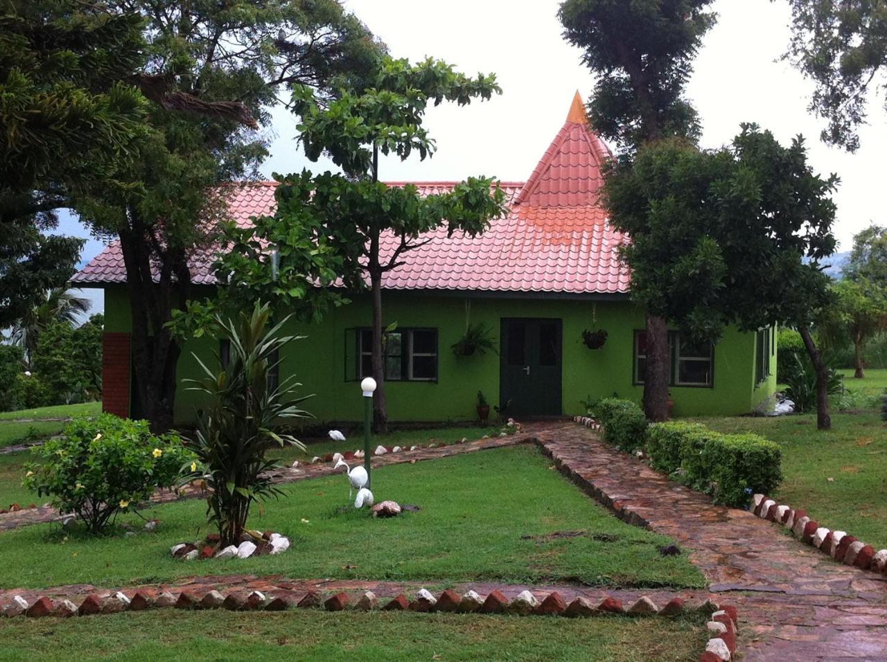 Samuka Island Retreat Villa Jinja Ngoại thất bức ảnh