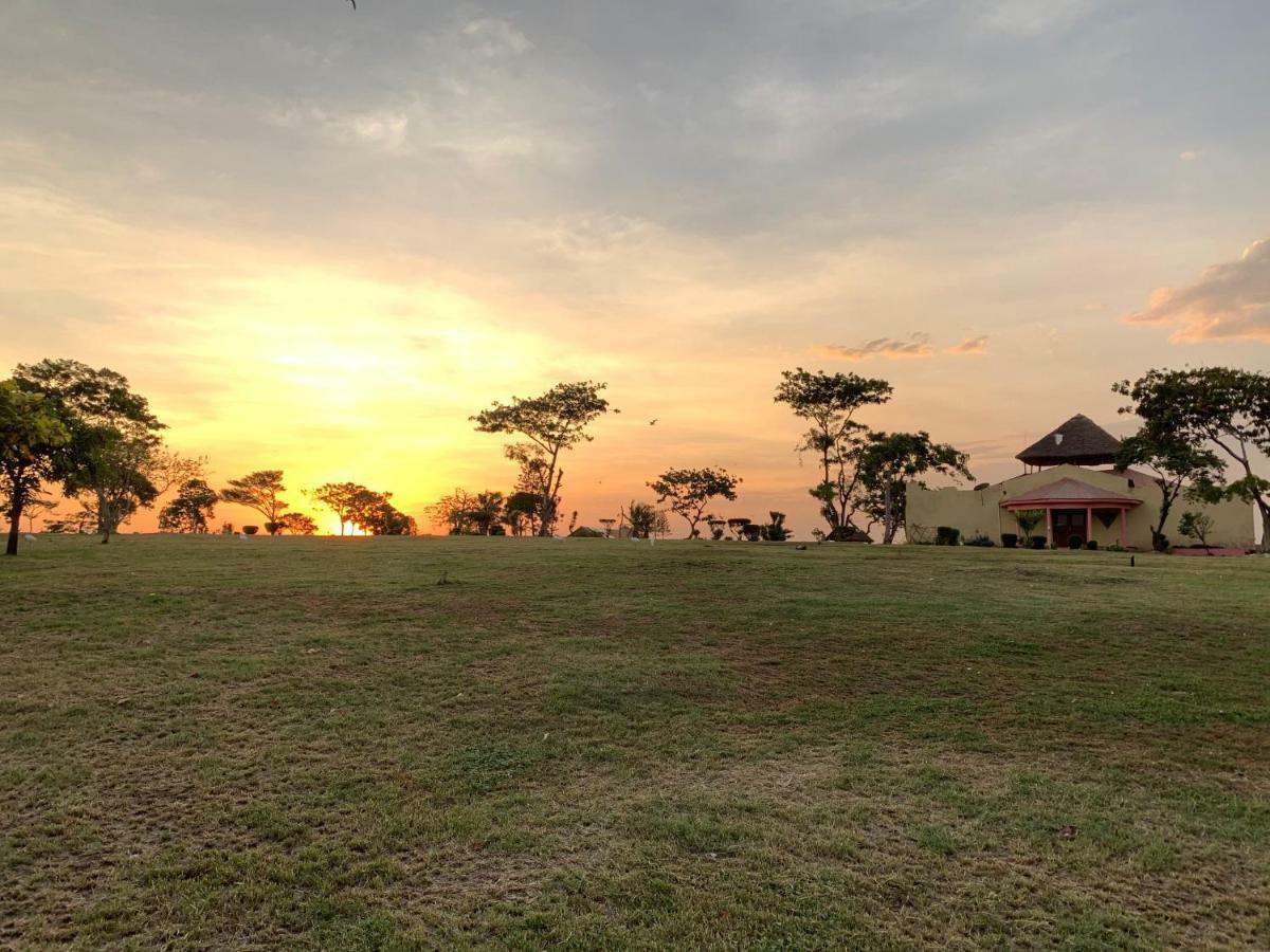 Samuka Island Retreat Villa Jinja Ngoại thất bức ảnh