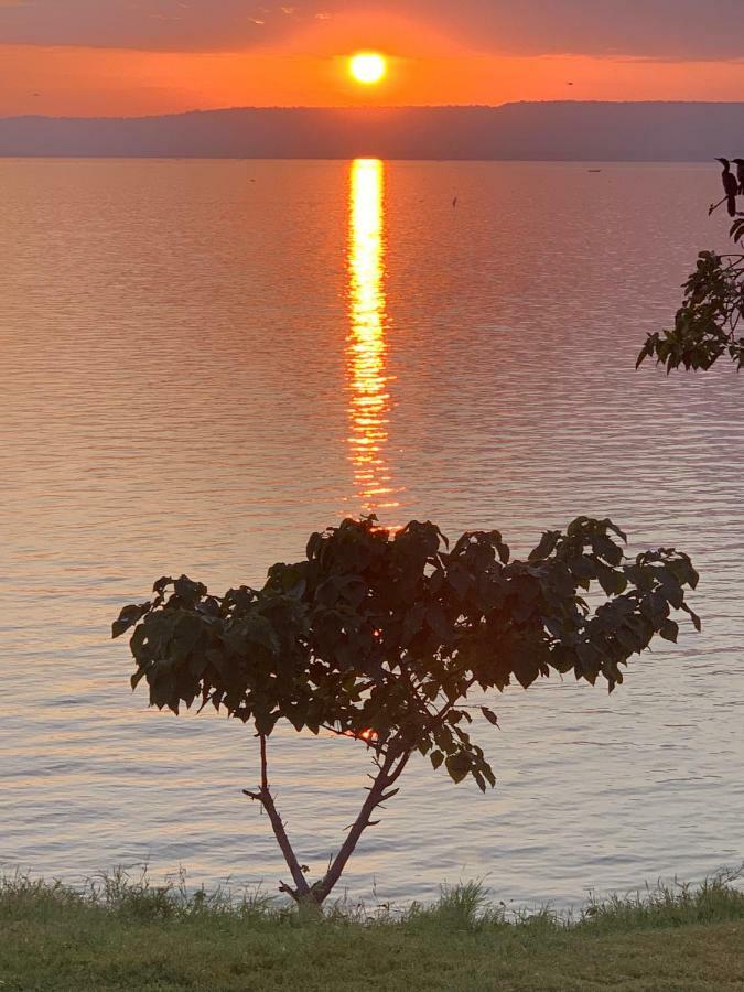 Samuka Island Retreat Villa Jinja Ngoại thất bức ảnh